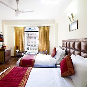 Hotel Capital O 2382 White House Continental